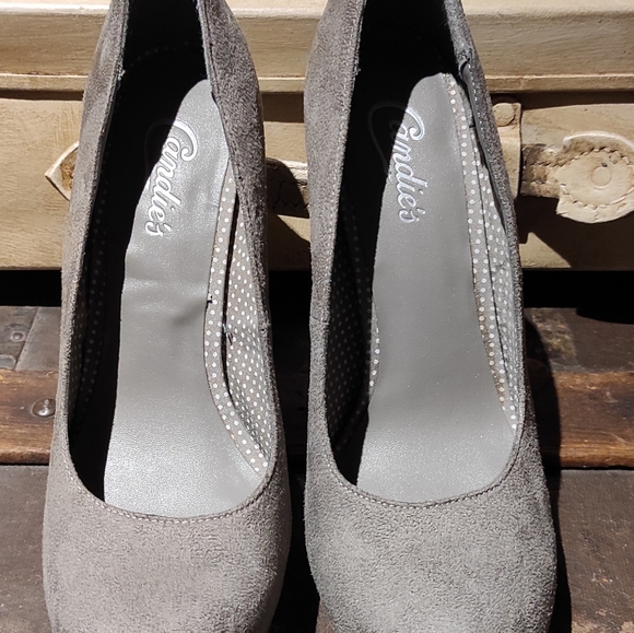 NWT Candies Gray Heels - Picture 3 of 4
